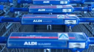 HT17. The Real Reason Aldi Makes You Pay for Shopping Carts