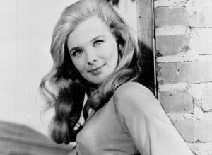 HT17. At 82, She’s Still Captivating — You’ll Want to Sit Down Before Seeing Her Amazing Transformation