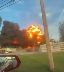 HT6. A UPS plane crashes near Louisville — police say multiple people are injured Check the first comment