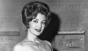 HT17. The Original Hourglass: The Model Who Changed the Standards of Beauty and Power