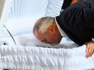 HT17. Doctor explains why you should never kiss a passed away person