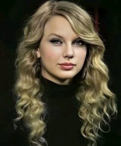 HT13. Travis Kelce shares heartbreaking news about Taylor Swift