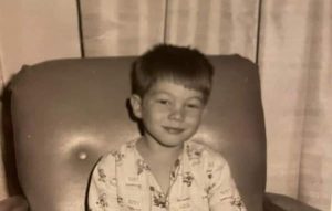 HT17. From a difficult childhood to rock fame: The pain that formed a legend