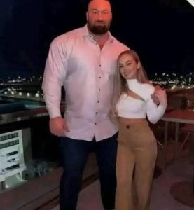 HT17. The sad girl marries a 70-year-old 10 days later she found…See more