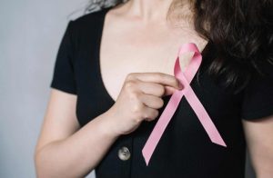 HT17. Breast cancer: 4 early signs every woman should know