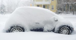 HT19. Drivers should remove 1 item from their cars immediately as snow storm slams U.S