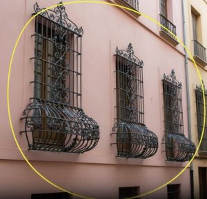 HT17. Why Are Some Window Bars Curved at the Bottom?