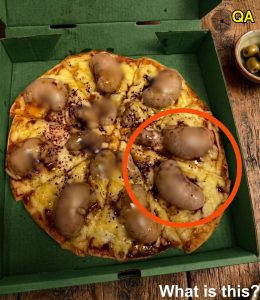 HT17. I ordered a pizza in the evening. The delivery driver brought it to me