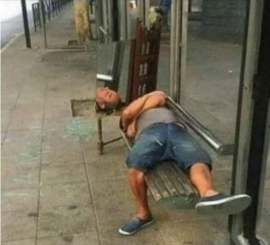 ST4. 38 Pics That Need a Double Take: Bizarre Photos from Confusing Perspectives