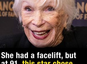 HT10. SHIRLEY MACLAINE REVEALS THE TRUTH BEHIND HER 91 YEAR DEFYING TRANSFORMATION AND THE SECRETS OF A HOLLYWOOD LEGEND WHO REFUSES TO FADE AWAY