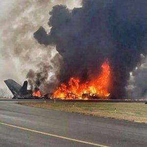 HT9. TERROR AT 30,000 FEET: The Heart-Stopping Moment Emirates Flight EK521 Became a Hellish Inferno