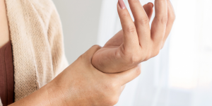 HT5. Numb Hands: Is It Normal or a Sign of a Problem?