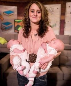 SB. Teen Mom Leah Messer shows her 3 grown-up kids and everyone is saying the same thing