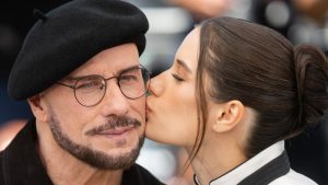 HT9. John Travolta’s daughter still lives with him at 26 – take at look at their ’Airport’ home (10+ photos)